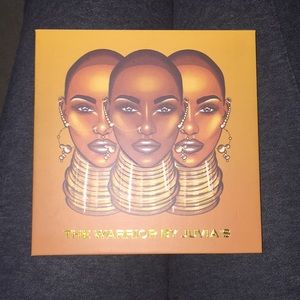 The Warrior by Juvia’s Place eyeshadow palette!!